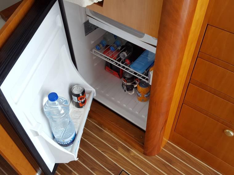 Book yachts online - motorboat - StarFisher 34L - Por La Mar - rent
