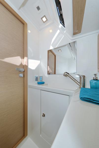 Book yachts online - sailboat - More 40 - Hanunia - rent