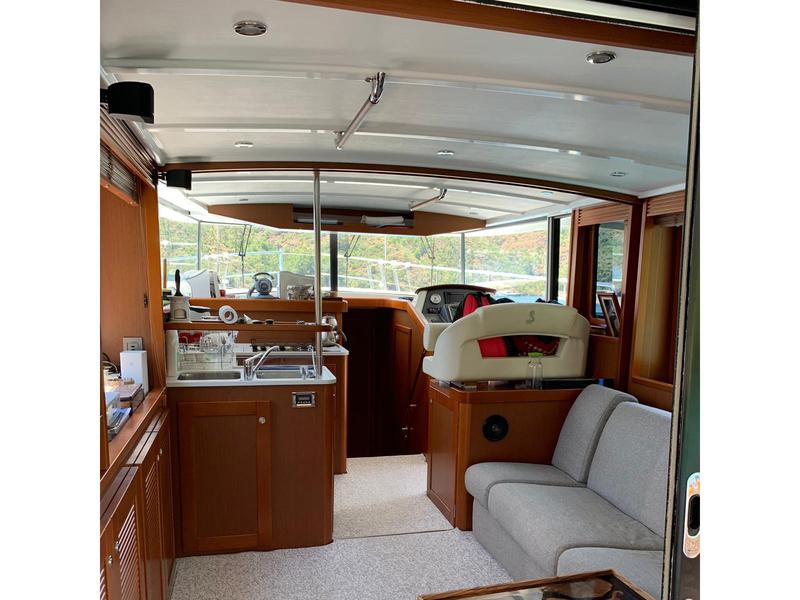 Book yachts online - motorboat - Swift Trawler 44 Fly - Torongo - rent