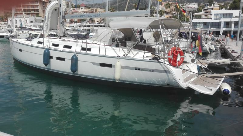 Book yachts online - sailboat - Bavaria Cruiser 45 - Eva - rent