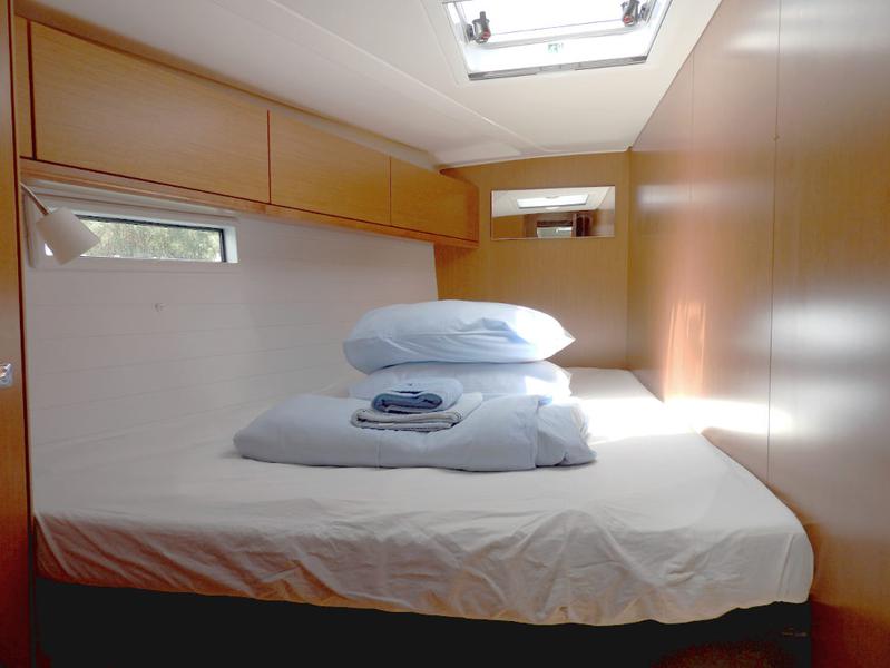 Book yachts online - sailboat - Bavaria Cruiser 51 - Mango - rent