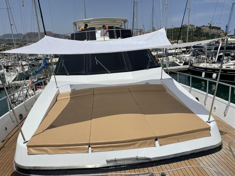 Book yachts online - motorboat - Canados 70 - Marhel 3 - rent