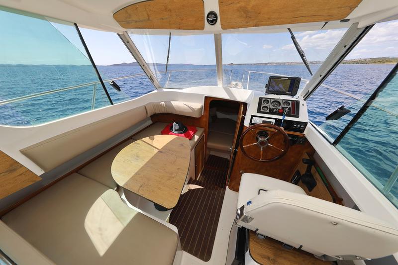 Book yachts online - motorboat - Ocqueteau Timonier 715 - Timonier 715 - rent