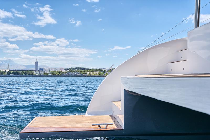 Book yachts online - catamaran - Luna 49 - Gold - rent