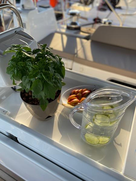 Book yachts online - sailboat - Jeanneau 54 - AEGEAN STAR - rent