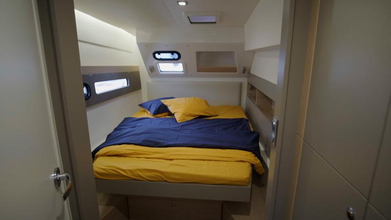 Book yachts online - catamaran - Bali 4.5 Open Space - Albert - rent