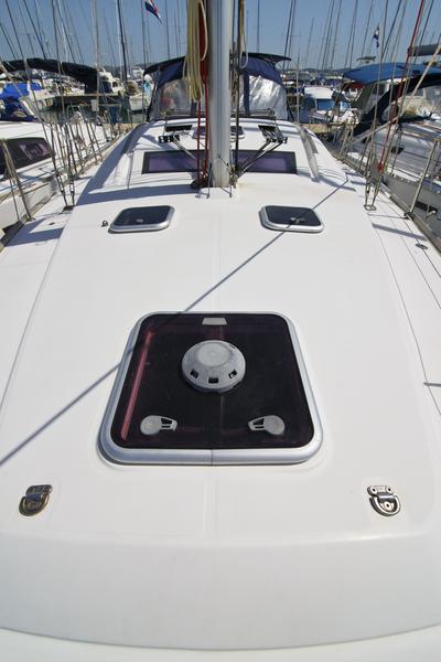 Book yachts online - sailboat - Beneteau Oceanis 43 - Mataa - rent