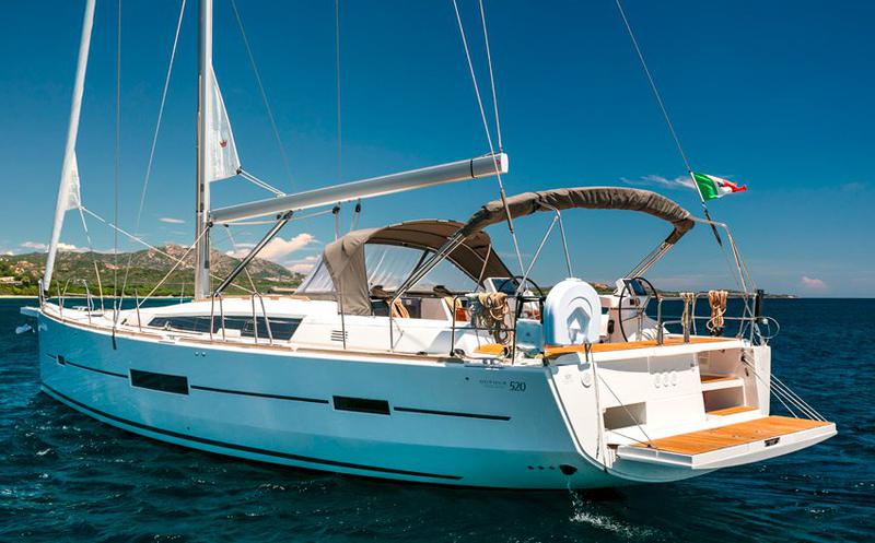 Book yachts online - sailboat - Dufour 520 Grand Large - Zoe - rent