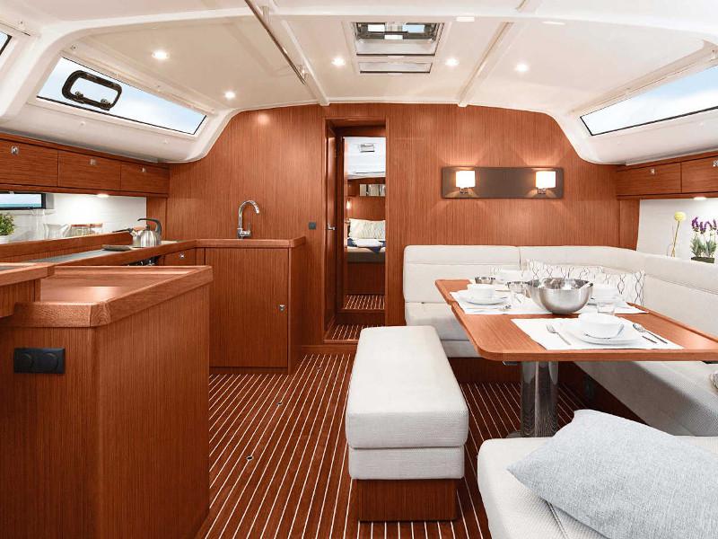 Book yachts online - sailboat - Bavaria Cruiser 51 - Jozefina - rent