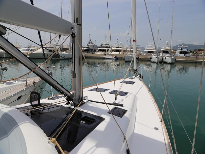 Book yachts online - sailboat - Dufour 460 Grand Large - Sea  Hawk  - rent