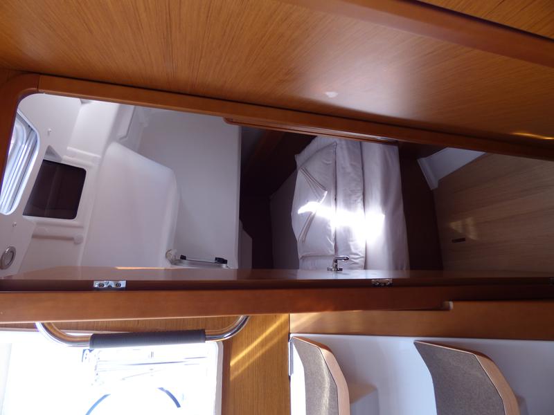 Book yachts online - sailboat - Sun Odyssey 389 - VACSKAMATI - rent