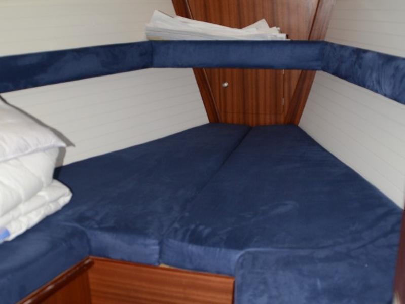 Book yachts online - sailboat - Delphia 37 - Arctic Vision - rent