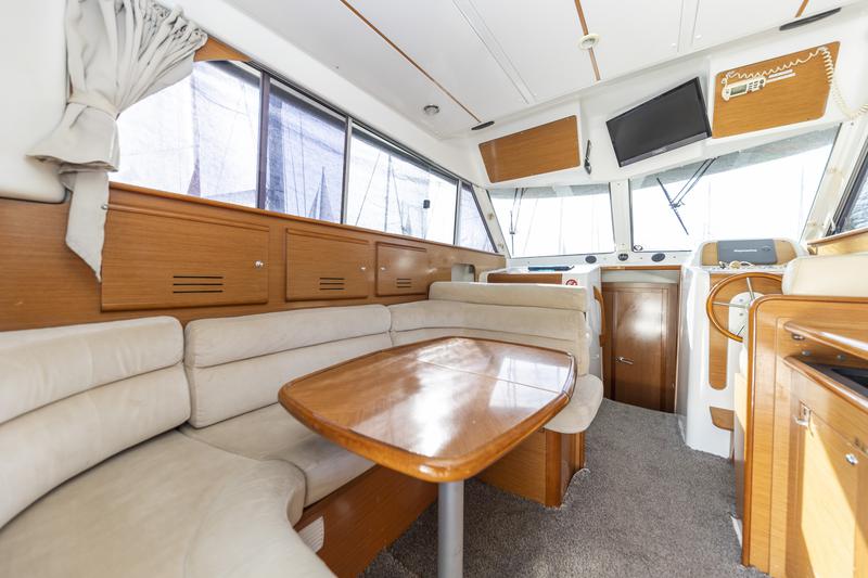 Book yachts online - motorboat - Antares 10.80 - Hantobas - rent