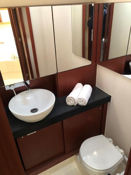 Book yachts online - sailboat - Hanse 455 - - - rent