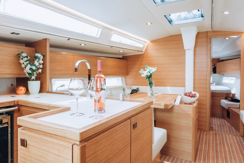 Book yachts online - sailboat - Salona 46 - EIRENE - rent