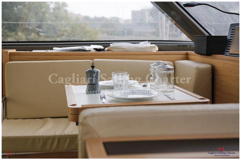 Book yachts online - catamaran - Nautitech Open 40 - Enteara - rent