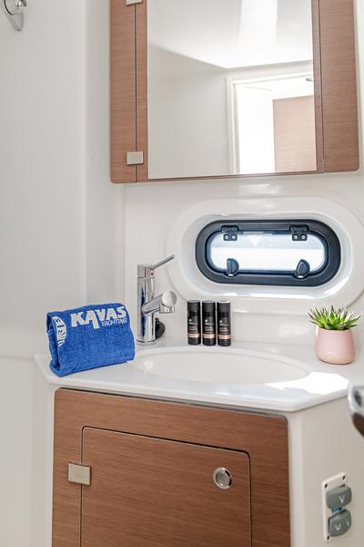 Book yachts online - catamaran - Bali 4.2 - KOS 42.2 - rent