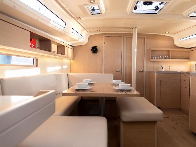 Book yachts online - sailboat - Oceanis 40.1 - KOS 40.5 - rent