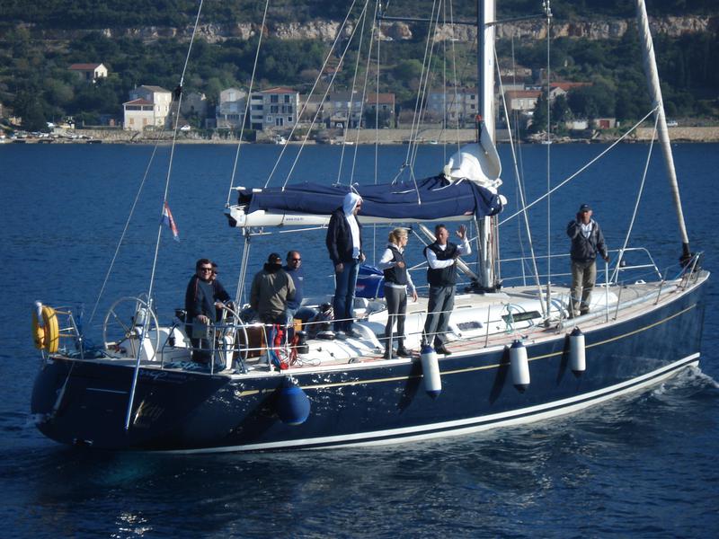 Book yachts online - sailboat - Grand Soleil 50 - Kety - rent