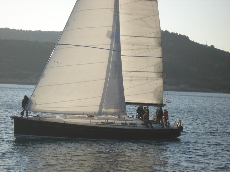 Book yachts online - sailboat - Grand Soleil 50 - Kety - rent