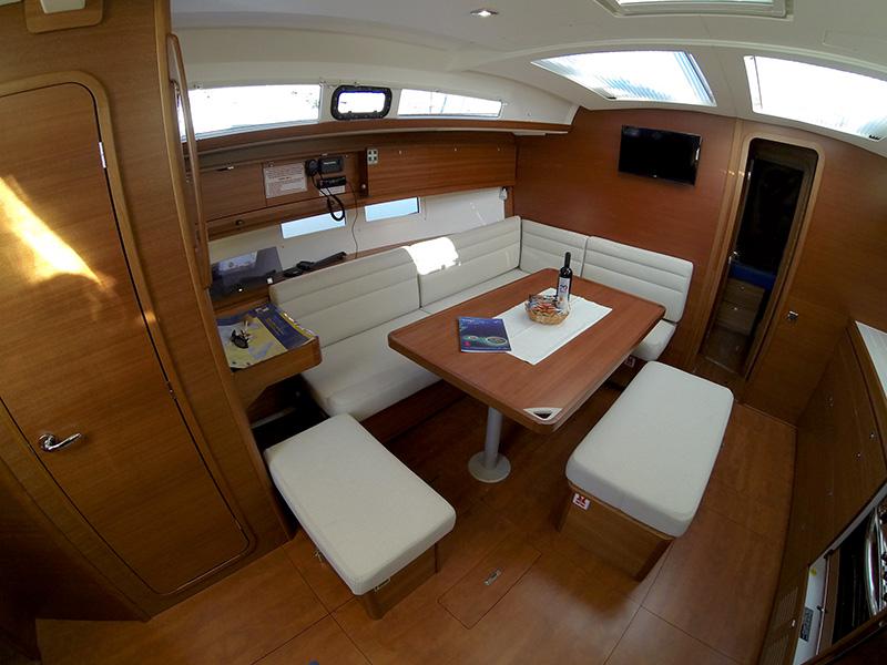 Book yachts online - sailboat - Dufour 460 - Almar - rent