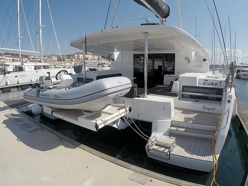 Book yachts online - catamaran - Lagoon 50 - Zuzo 1ST - rent
