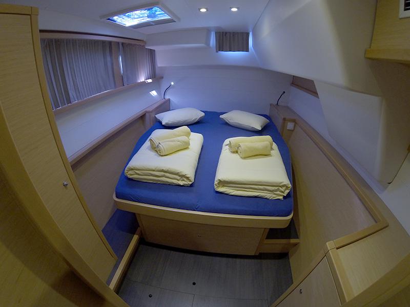 Book yachts online - catamaran - Lagoon 450 - Saelma - rent