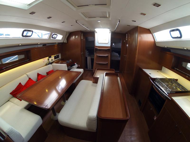 Book yachts online - sailboat - Oceanis 50 - Pika II - rent