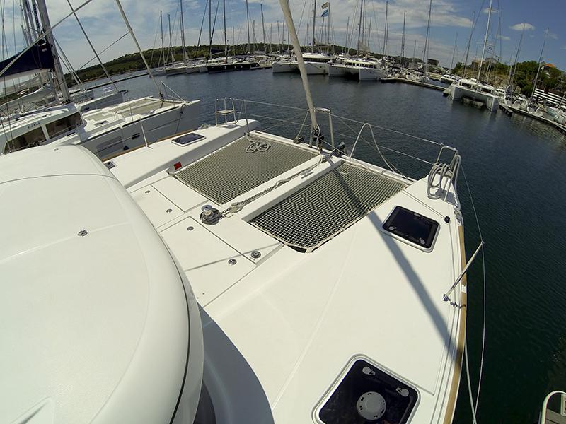 Book yachts online - catamaran - Lagoon 39 - My cat - rent
