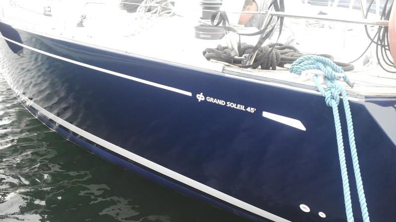 Book yachts online - sailboat - Grand Soleil 45 - Pingala - rent