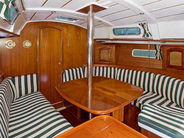 Book yachts online - sailboat - Oceanis 361 - Pravda - rent