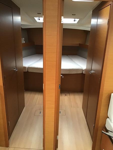 Book yachts online - sailboat - Sun Odyssey 490 - SUN ODYSSEY 490 (2019) - VOL - rent