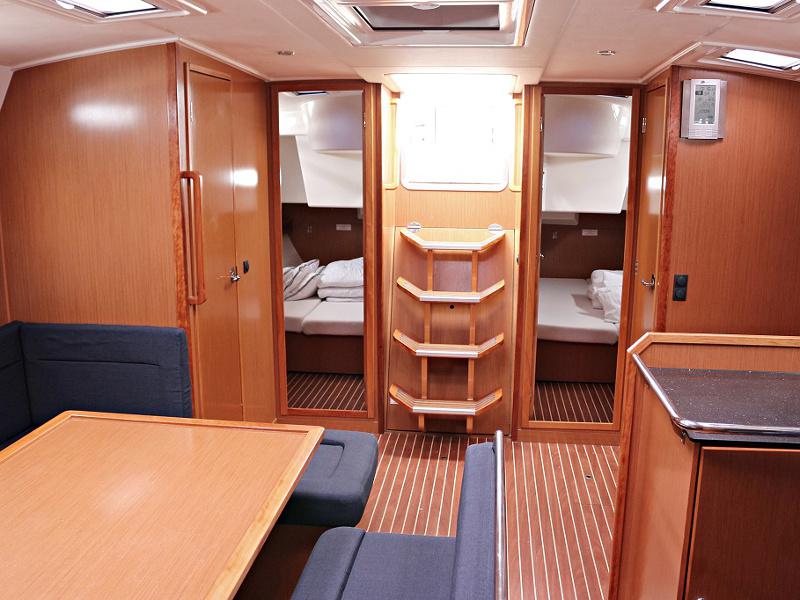 Book yachts online - sailboat - BAVARIA C 50 BT - SIRENA - rent