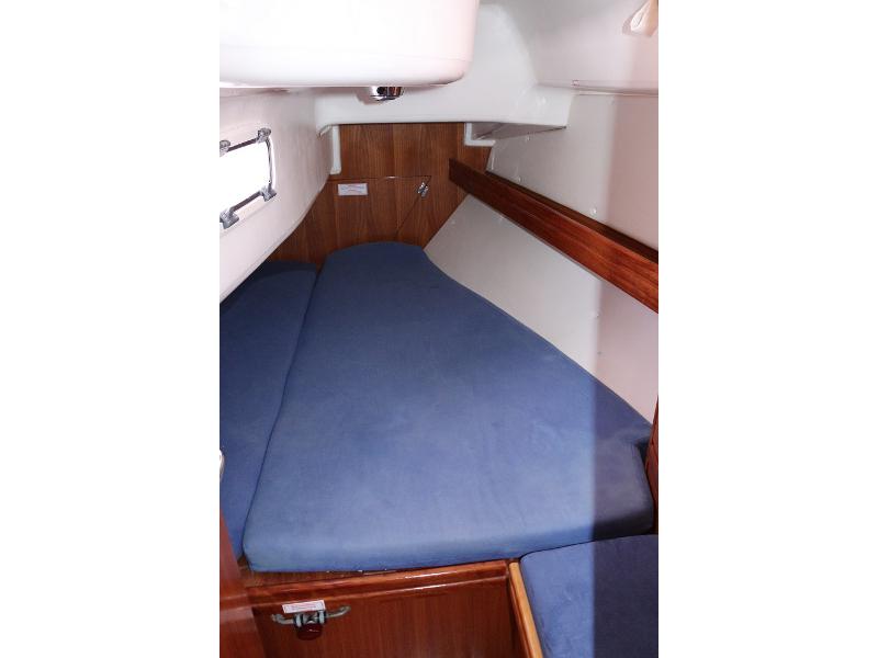 Book yachts online - sailboat - BAVARIA 33 C - ALMA - rent