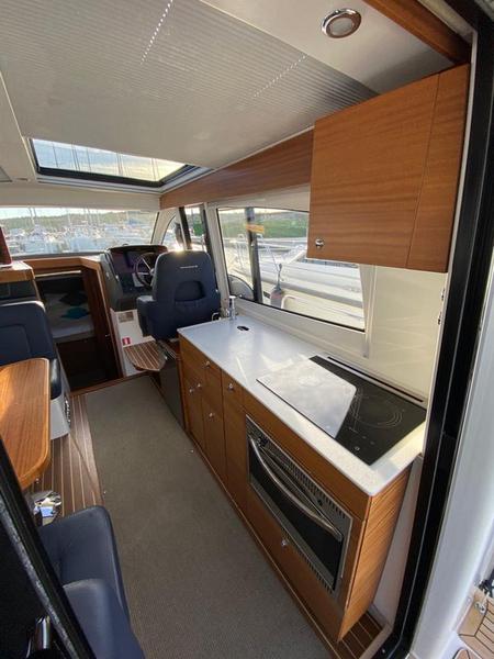 Book yachts online - motorboat - Nimbus 365 Coupé - FOURLUX - rent