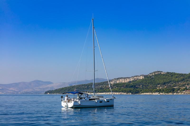 Book yachts online - sailboat - Beneteau Oceanis 38.1 - ANIMA MARIS 3 - rent