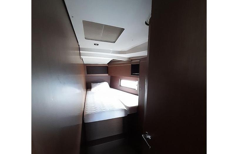 Book yachts online - sailboat - Oceanis 46.1 Performance - Okiroi - rent
