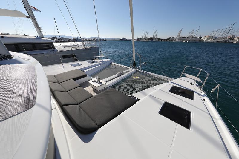 Book yachts online - catamaran - Lagoon 51 - owner version - SERENDIPITY - rent