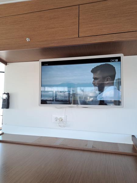 Book yachts online - catamaran - Lagoon 42 - LILA - NEW IN FLEET  - rent