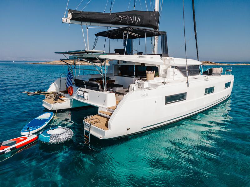 Book yachts online - catamaran - Lagoon 46 - Omnia - rent