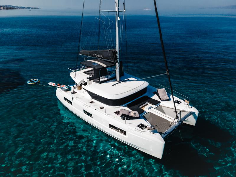 Book yachts online - catamaran - Lagoon 46 - Omnia - rent