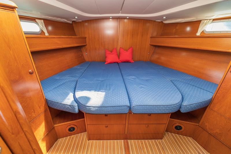 Book yachts online - sailboat - Sun Odyssey 54DS - Vanilla - rent