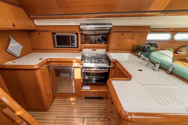 Book yachts online - sailboat - Sun Odyssey 54DS - Vanilla - rent
