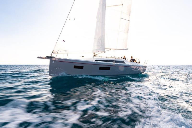Book yachts online - sailboat - Oceanis 34.1 - Sail Altair 1 - rent