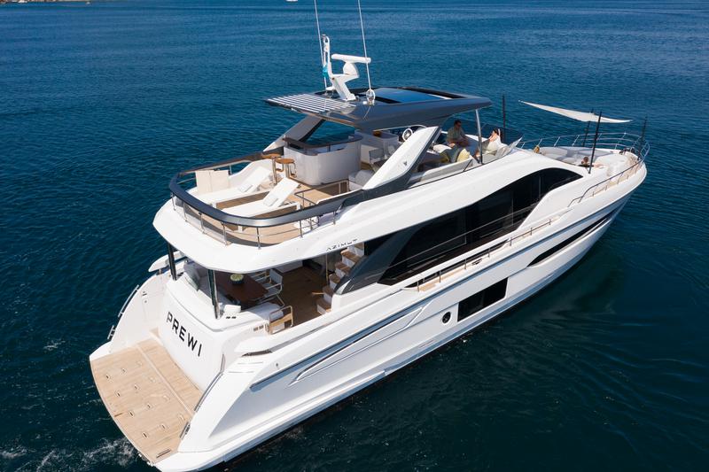 Book yachts online - motorboat - Azimut 78 Fly - PREWI - rent