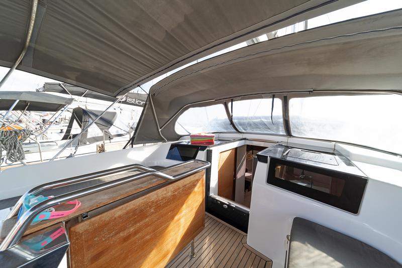 Book yachts online - sailboat - Hanse 418 - AZUR - rent