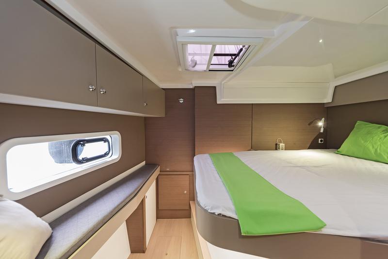 Book yachts online - catamaran - Bali Catspace - MEDITEO - rent