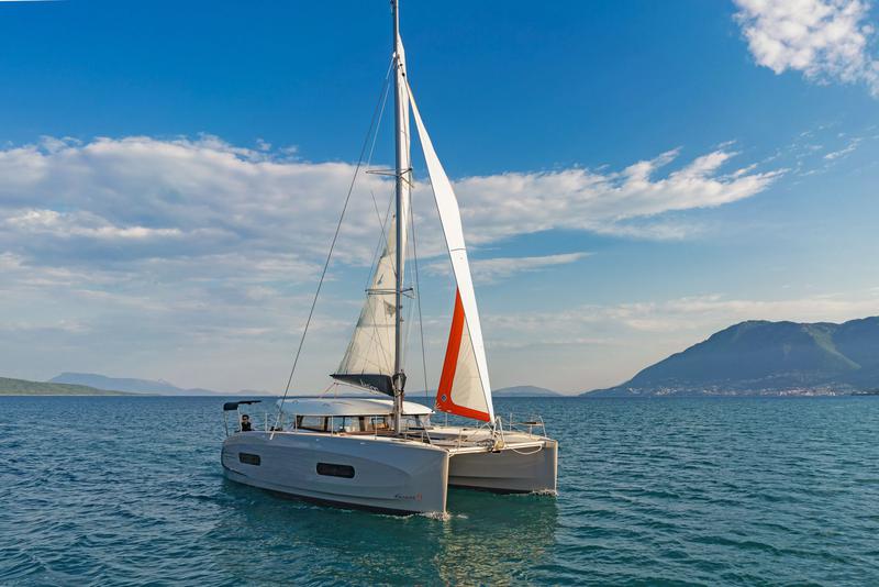 Book yachts online - catamaran - Excess 11 - OKIROI - rent
