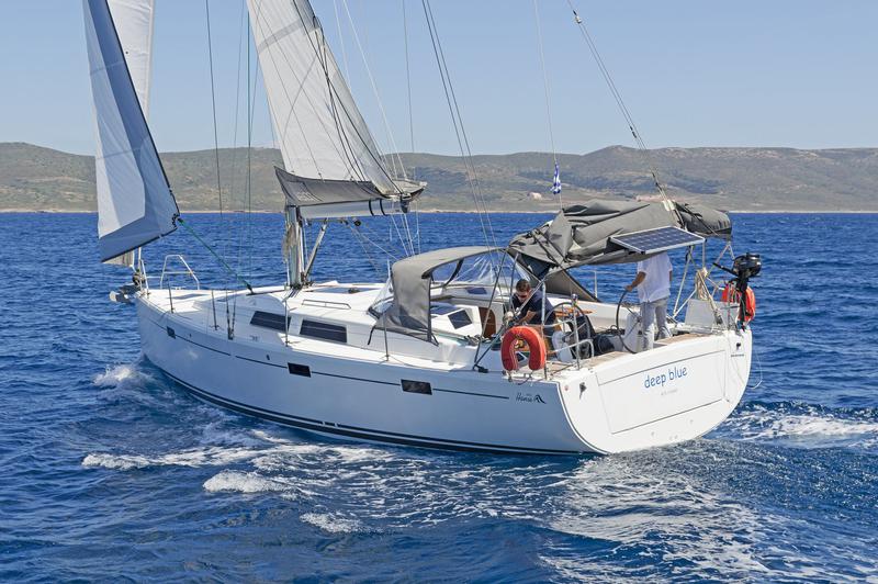 Book yachts online - sailboat - Hanse 415 - Deep Blue - rent