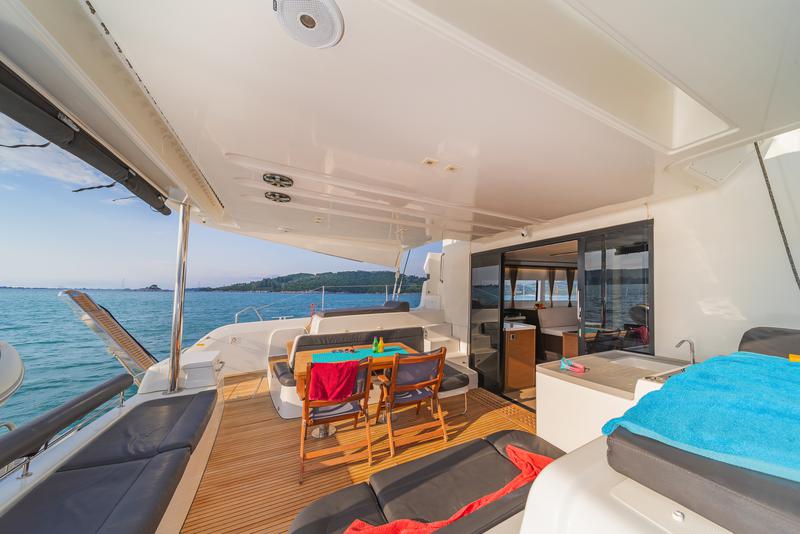 Book yachts online - catamaran - Lagoon 50 A/C &amp; GEN &amp; WM - ANDROMEDA - rent